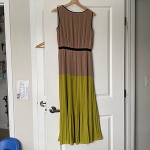 Elegant and flowing Athenian style dress.